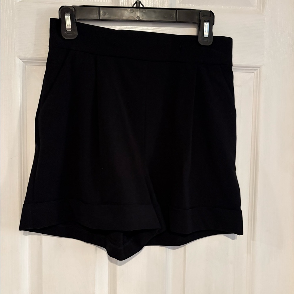 VENUS High Waist Black pleaded with a cuff Women's Shorts